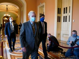 Supporting image for story: Trump push for larger Covid aid cheques dealt severe blow in Senate