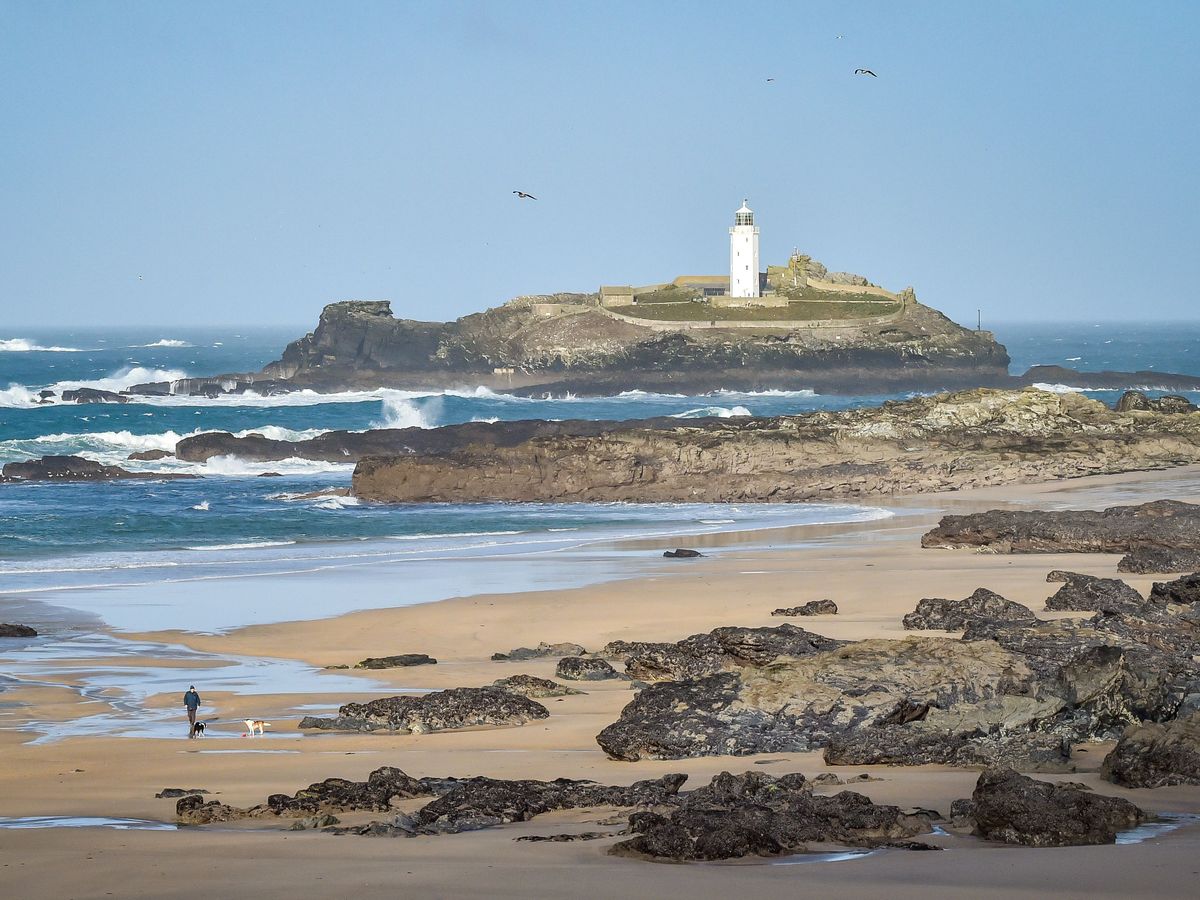 Man dies after being found unresponsive while surfing in Cornwall
