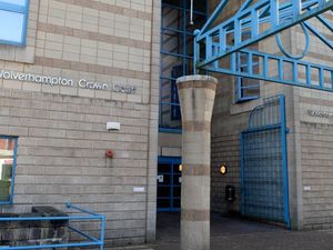 Supporting image for story: Former police officer denies being 'aggressor' in Walsall town centre pub fight 