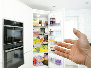 Supporting image for story: Peter Rhodes on a thundery drama, chilled sheets and the coolest character on the seafront