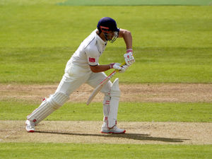 Supporting image for story: Confident Sam Hain helps Warwickshire to a decent fightback