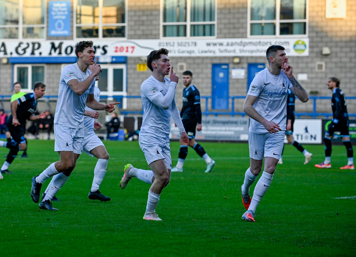 Stensons double helps fire Telford to a routine win