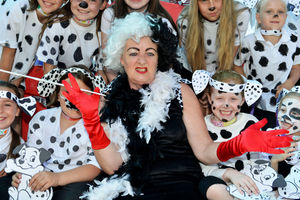 CANNOCK TIM STURGESS Express and Star......Brereton carnival. Pictured , Brown Owl on the 2nd Brereton Brownies 101 Dalmations float.