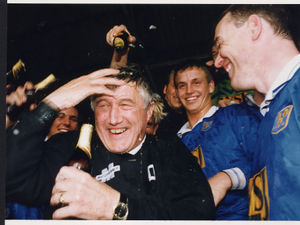Supporting image for story: Shrewsbury Town title-winning manager Fred Davies dies, aged 81