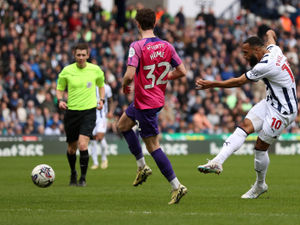 Supporting image for story: West Brom boss Carlos Corberan outlines Matt Phillips progress after injury return
