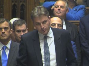 Supporting image for story: Tory rebels 'playing Russian roulette' with Brexit