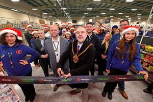 The Range opens at St John's Retail Park, Wolverhampton. Mayor of Wolverhampton Craig Collingswood cuts the ribbon.