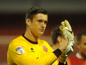 Supporting image for story: Walsall goalkeeper Liam Roberts signs new contract