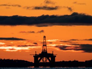 Supporting image for story: Call for £1.9bn a year to help oil and gas workers move into clean energy