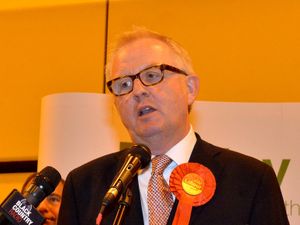 Supporting image for story: HMRC office closure plan set for parliamentary debate 