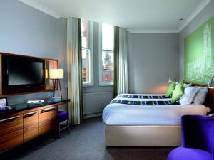Supporting image for story: Travel: The Townhouse Hotel, Manchester
