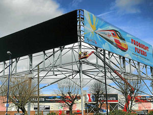 Supporting image for story: Anger over go-ahead for huge motorway advertising screen