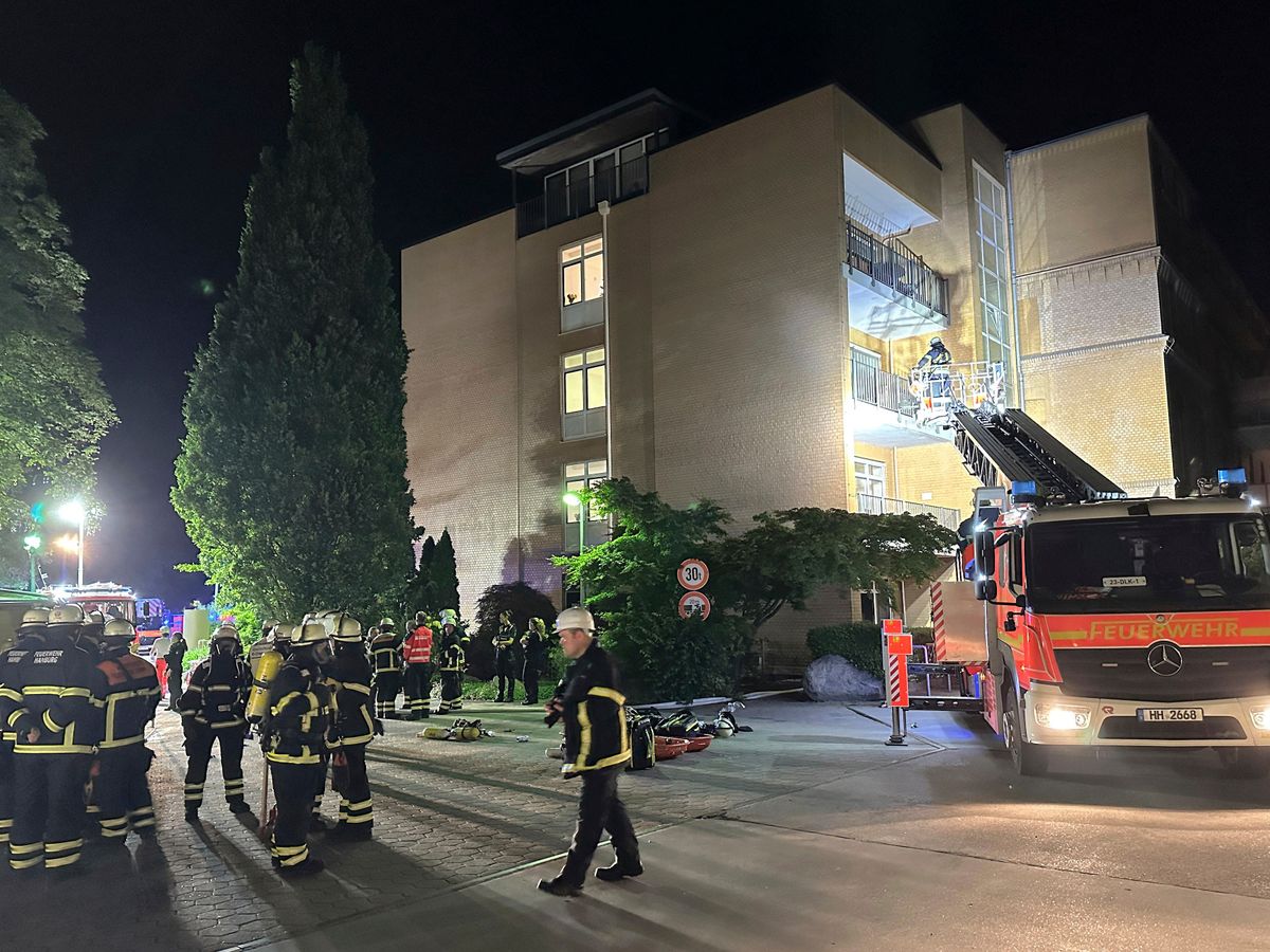 Three patients killed in fire at hospital in German city of Hamburg