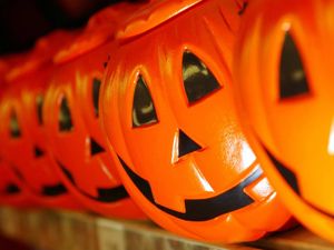 Supporting image for story: Loose Women stars lead celebrities getting into spooky spirit this Halloween