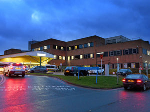 Supporting image for story: Hundreds of hospital staff absent due to Covid