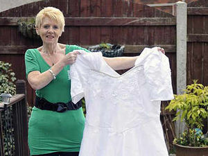 Supporting image for story: Sue sheds an amazing 21 stones