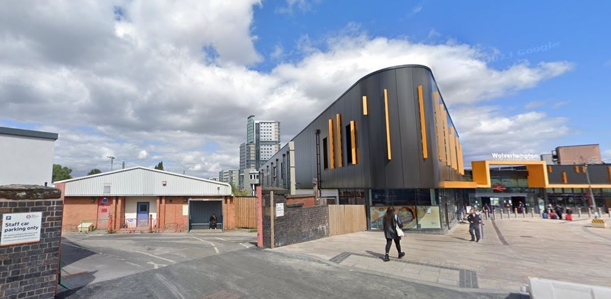 Wolverhampton railway station advertising board deemed ‘bulky’ and ‘danger to pedestrians’