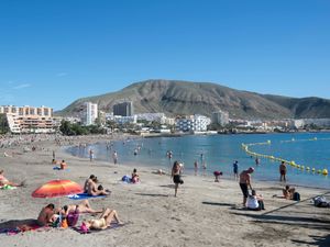 Supporting image for story: Holidaymakers hit out at ‘crazy’ Canary Islands quarantine decision