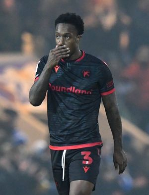 Supporting image for story: 'Baffling' Walsall fans react to Colchester United defeat