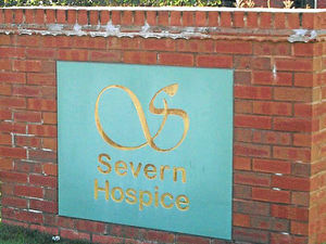 Supporting image for story: Shop bills error gives Severn Hospice a cash boost