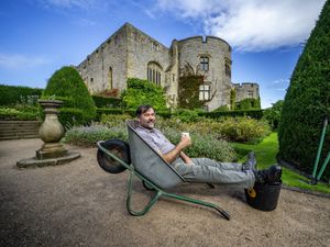 Supporting image for story: Garden is my office: Veteran gardener at Chirk Castle to retire after 41 years