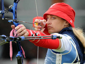 Supporting image for story: Alison Williamson wins Britain's top archery title