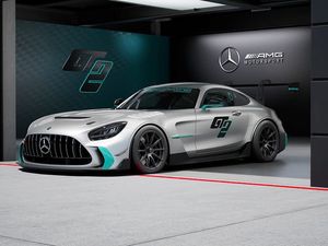 Supporting image for story: Mercedes-AMG’s GT2 looks to expand firm’s customer racing ambitions