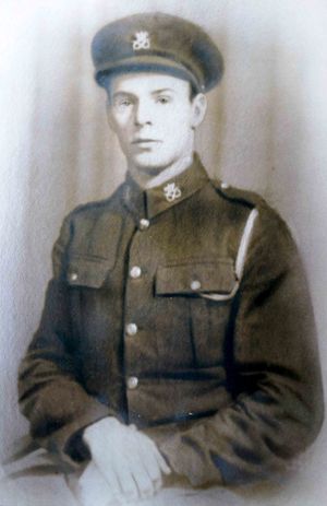 Les, aged 18