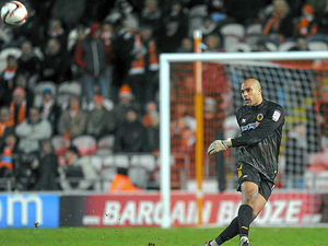 Supporting image for story: Stale Solbakken hails ice-cool keeper Carl Ikeme