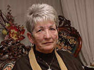 Supporting image for story: Six-figure payout to cancer op mother