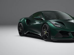 Supporting image for story: Lotus confirms pricing and specs for Emira V6 First Edition