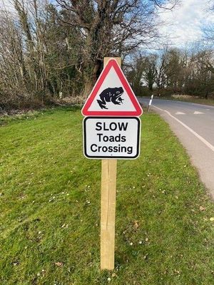 Toads crossing signage at Lilleshall