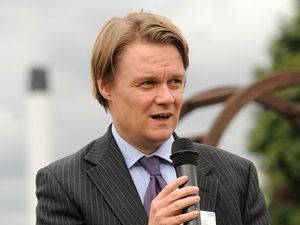 Supporting image for story: Health boss in pledge over care home staff testing