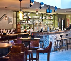 Drink up – there’s a decent bar at the restaurant