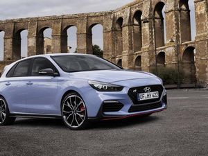 Supporting image for story: First Drive: The fantastic Hyundai i30 N is here to shake up the hot hatch market