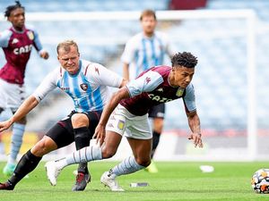 Supporting image for story: Aston Villa 3 Salernitana 1 - Report