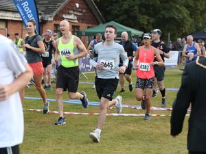 Supporting image for story: Cathedral to Castle run raises thousands for good causes