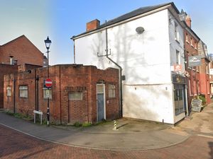 Supporting image for story: Appeal over plans to turn former Shrewsbury public toilets into a home with a solarium is dismissed