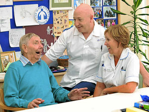 Supporting image for story: Yow keep going, Billy, says funnyman Tommy Mundon