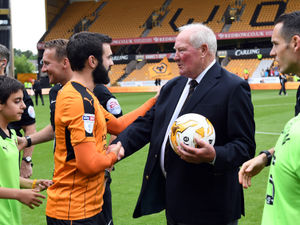 Supporting image for story: Wolves legend Ron Flowers part of New Year's Honours