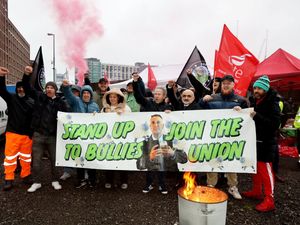 Supporting image for story: Bin collections suspended in Birmingham as agency workers join picket lines over bullying claims - here's when they are due to resume