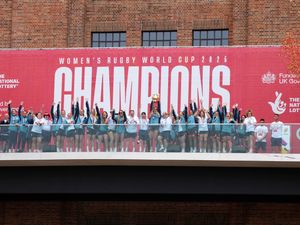 Supporting image for story: England fans brave rain for Red Roses’ World Cup victory party