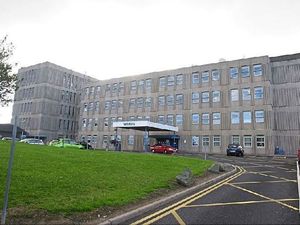 Supporting image for story: Shrewsbury hospital bus stop to close for seven weeks