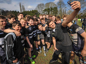Supporting image for story: England ace touches down at Bridgnorth