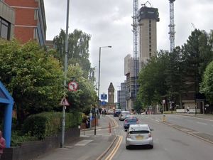 Supporting image for story: 16-year-old boy seriously injured during stabbing outside university