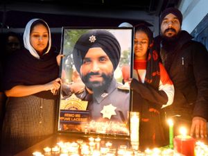 Supporting image for story: Vigil held in Wolverhampton for tragic US sheriff