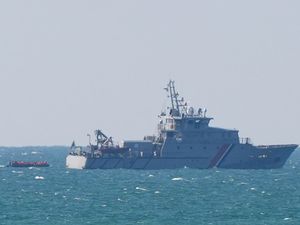 Supporting image for story: Migrants attempt longer Channel crossing after recent deaths