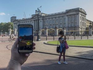 Supporting image for story: Pokemon Sword and Shield fans revel in UK-like Galar region in new game