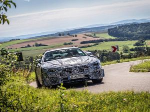 Supporting image for story: Mercedes-Benz reveals first official images of new SL