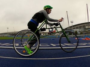 Supporting image for story: Paralympic gold medallist Tully Kearney taking first steps in new sport